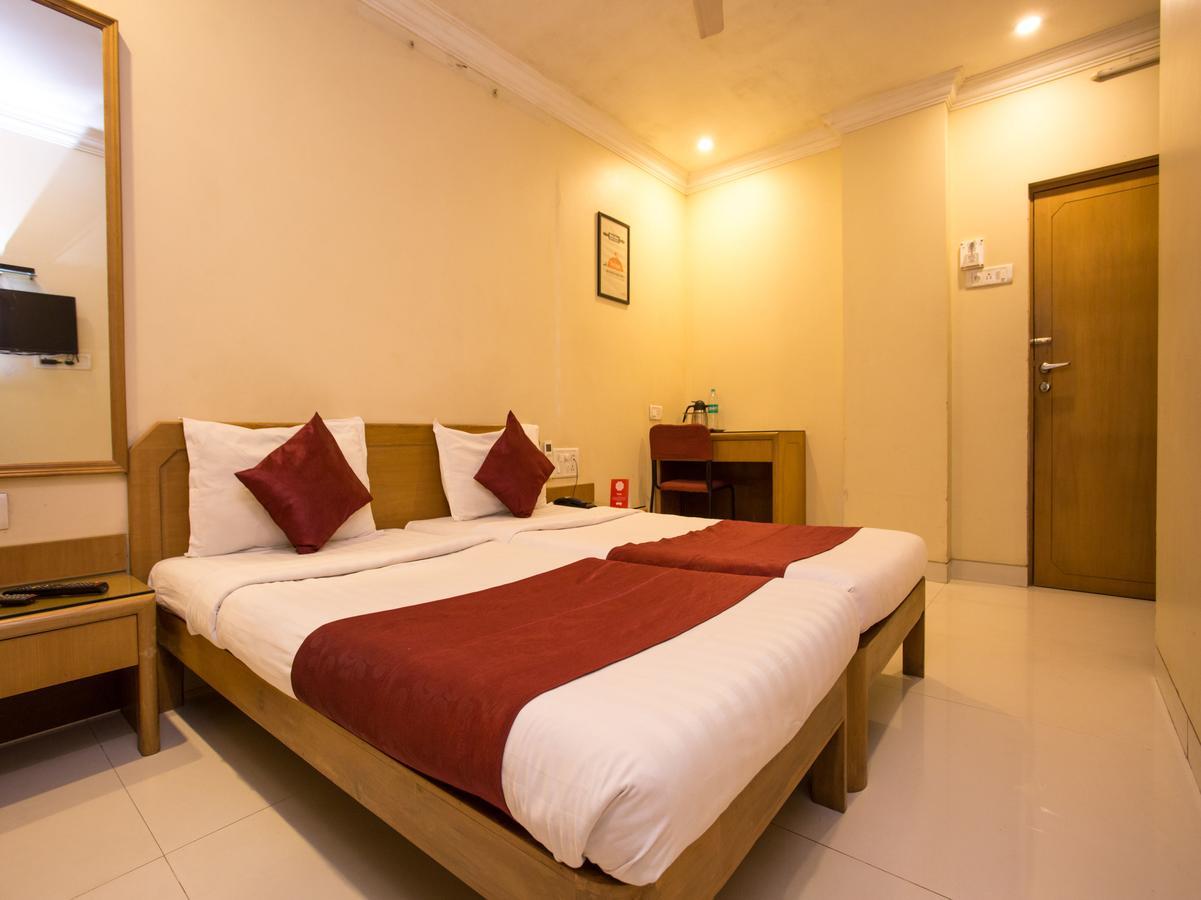 Accord Hotel Bombay Extérieur photo
