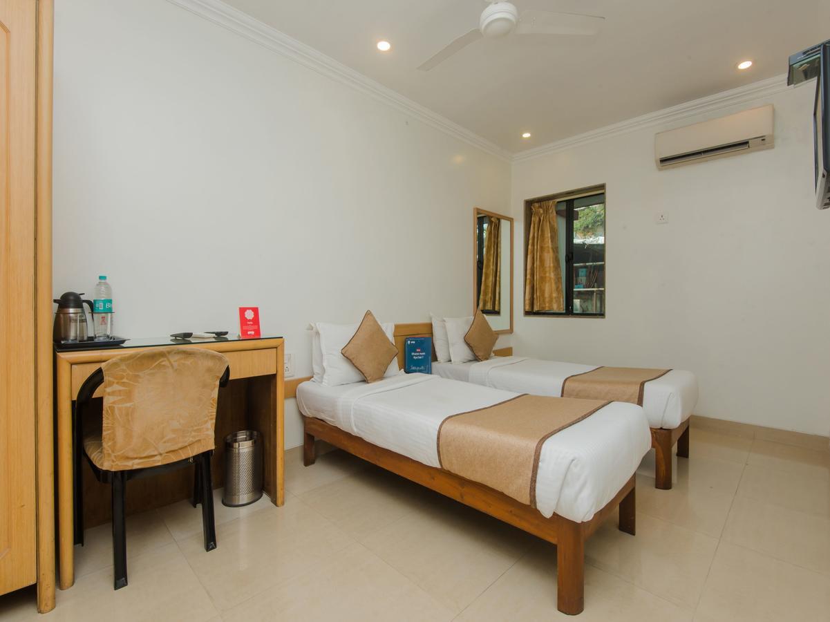 Accord Hotel Bombay Extérieur photo