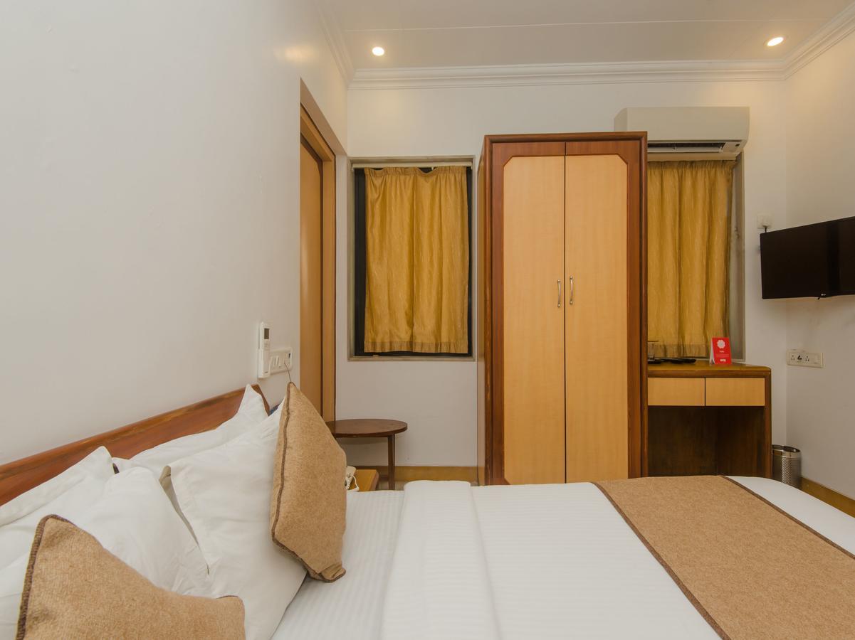 Accord Hotel Bombay Extérieur photo