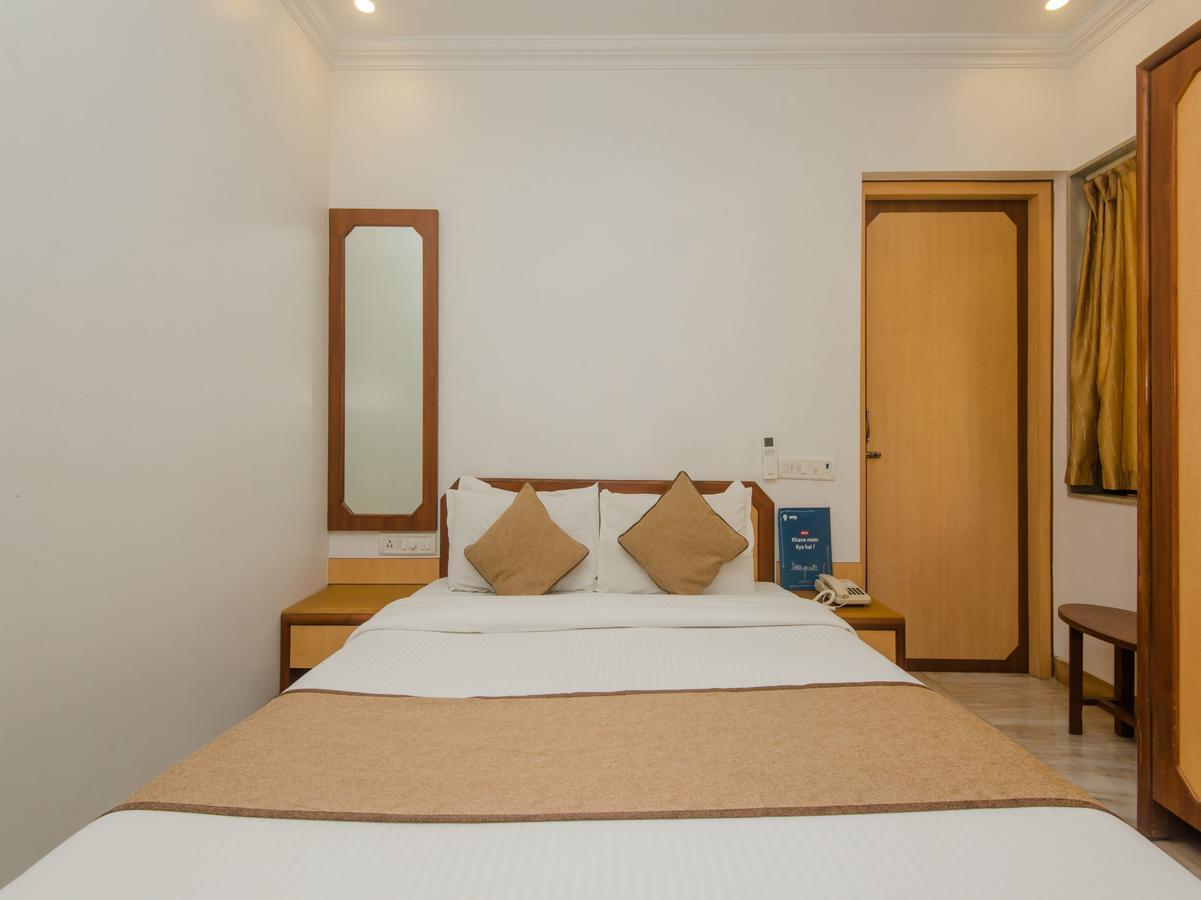 Accord Hotel Bombay Extérieur photo